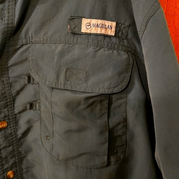 Magellan Outdoors Dark Green Fishing Shirt Lightweight Men's size XL w/ 2 FLAWS - Picture 4 of 16